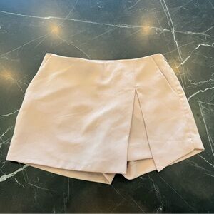 Express Women’s Skort Light Pink Size 4